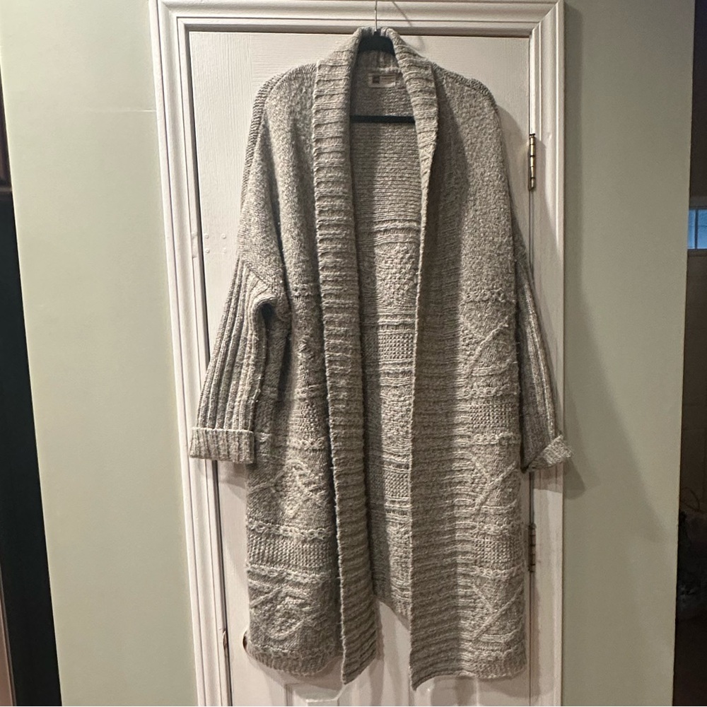 Cozy Knit Women's Cardigan in Light Gray